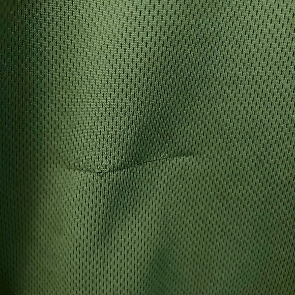 Patagonia Green Mesh Layering  Pullover Top Size Medium - Picture 7 of 7